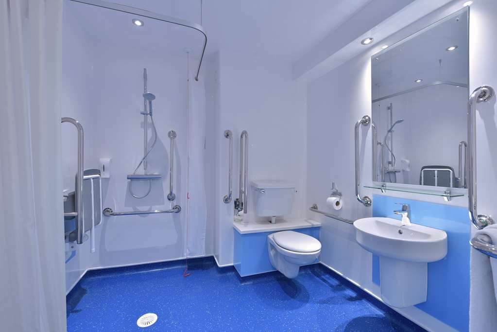 Travelodge Edinburgh Dreghorn Quarto foto